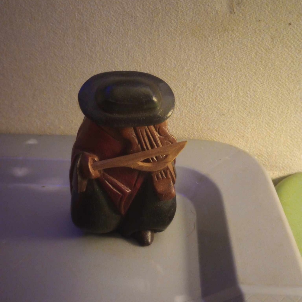 Equidorian Figurine